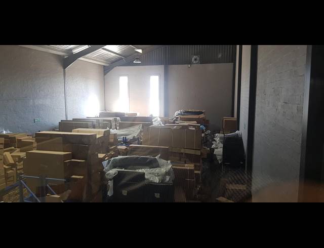 325M² WAREHOUSE TO LET IN RIVERGATE